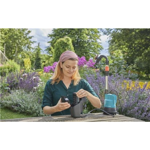 Gardena Pompa Zanurzeniowa Do Czystej wody 2000/2 18V P4A Zestaw Z Akumulatorem 14600-20