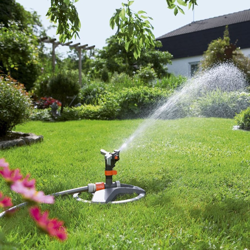 Gardena Premium Zraszacz Bijakowy Dookolny i Sektorowy Na Sankach 8135-20