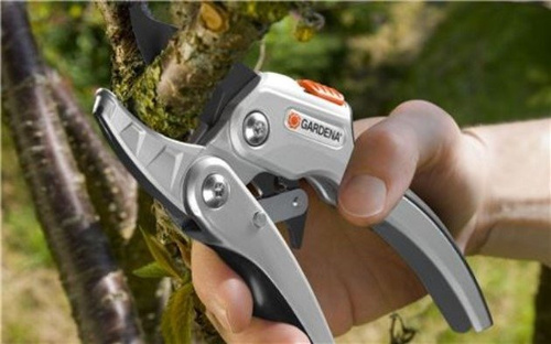 Gardena Comfort Sekator Ogrodowy SmartCut 8798-20