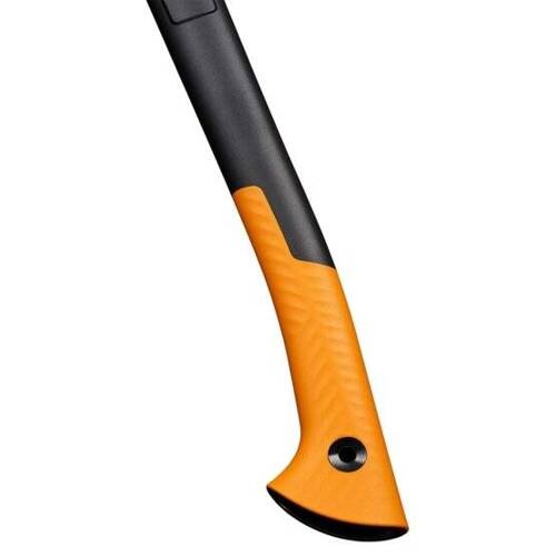 Fiskars Siekiera Ciesielska X-series X18